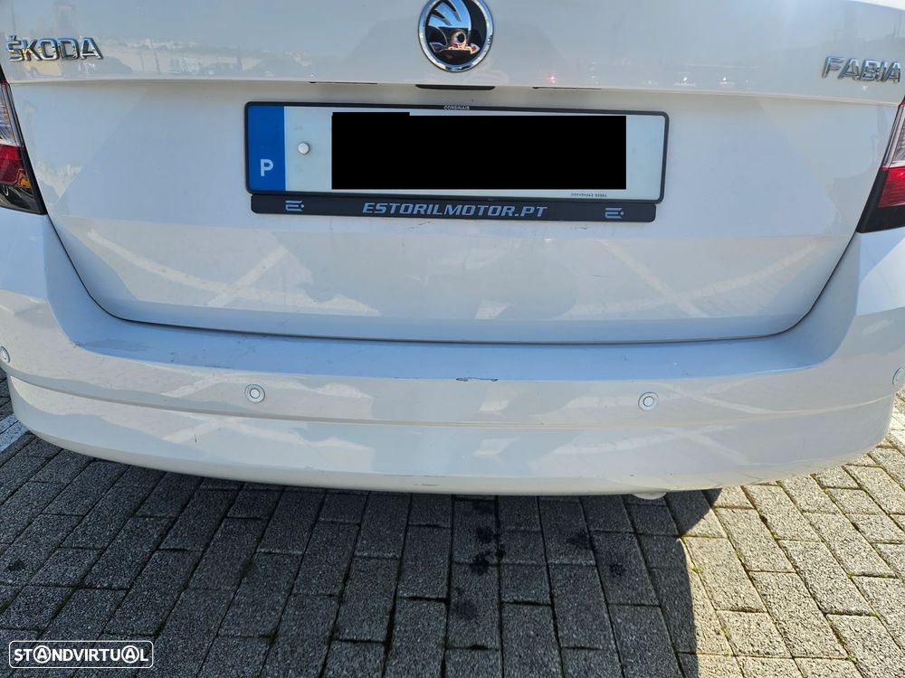 Skoda Fabia Break 1.2 TSi Active DSG - 18