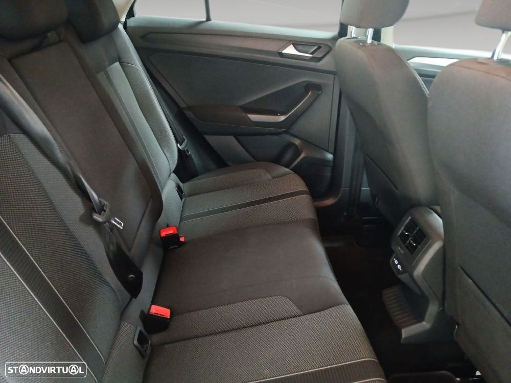 VW T-Roc 1.0 TSI Urban - 17