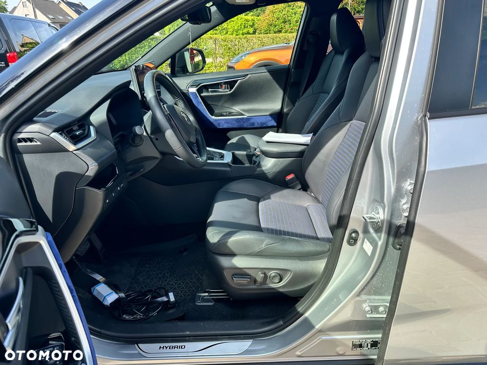 Toyota RAV4 - 7
