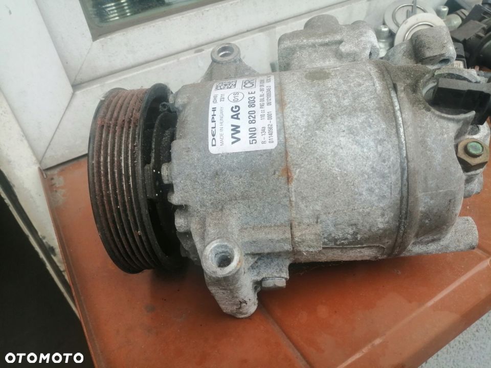 Sprężarka klimatyzacji vw audi 5N0820803e mosina - 2