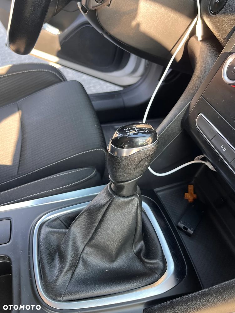 Renault Megane 1.5 dCi Limited 2018 - 21