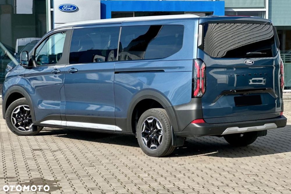 Ford Tourneo Custom - 5