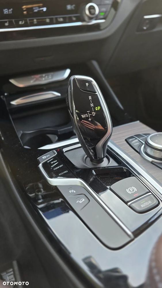 BMW X3 xDrive20d Luxury Line - 9