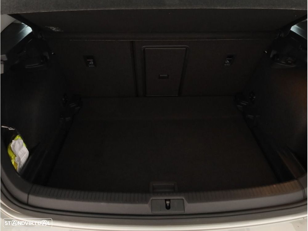 VW Golf 1.0 TSI Confortline - 17