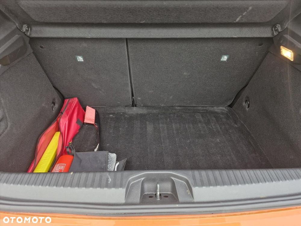 Renault Clio - 10