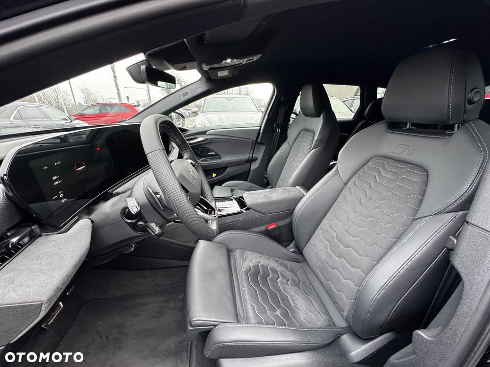 Audi A6 Avant e-tron Avant - 12