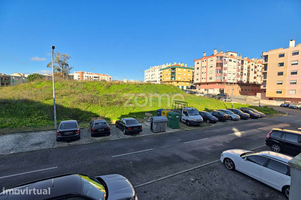 T3 em zona tranquila da Agualva - Fonte das Eiras - Grande imagem: 4/24
