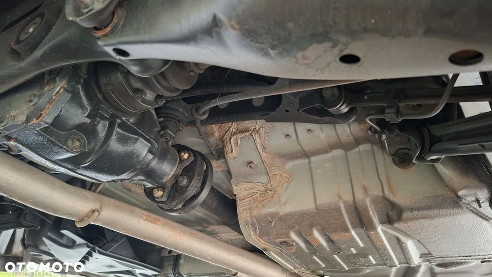 Mercedes-Benz Klasa E 270 CDI Classic - 35