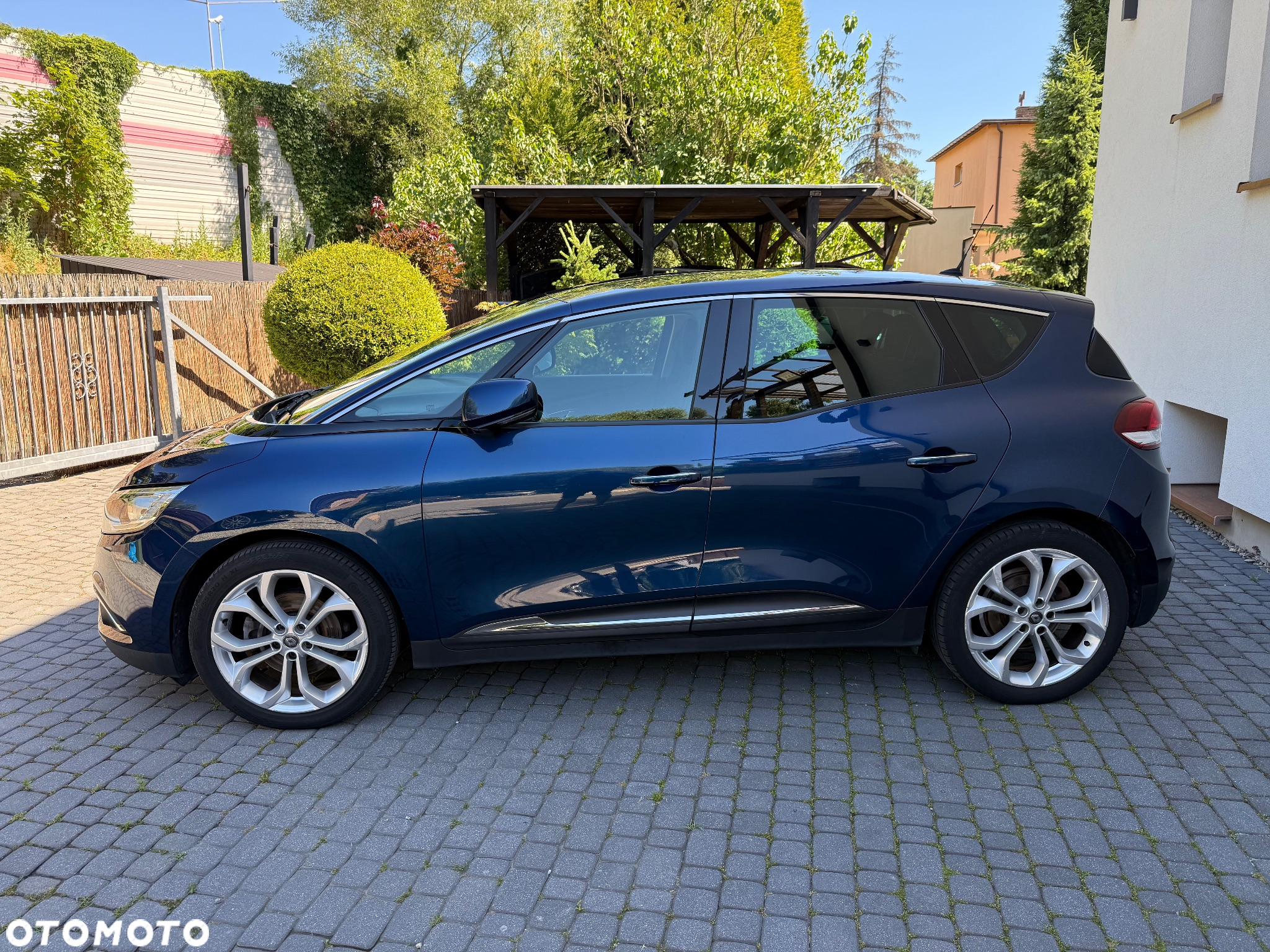 Renault Scenic TCe 140 GPF BUSINESS EDITION - 9