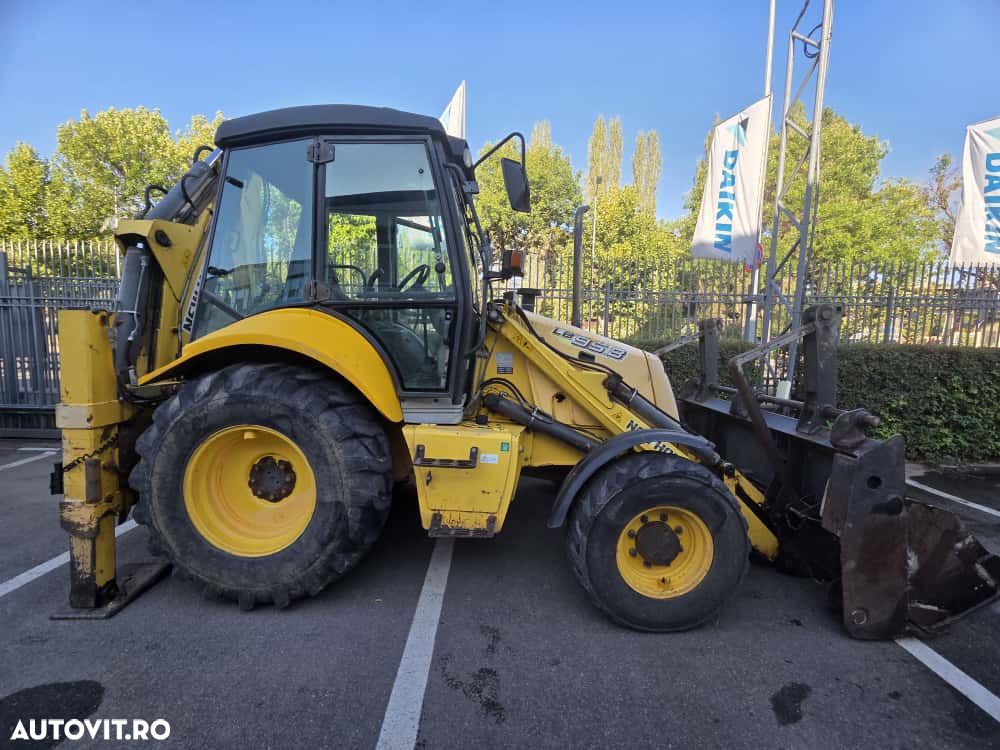New Holland LB95B-4PT - 2