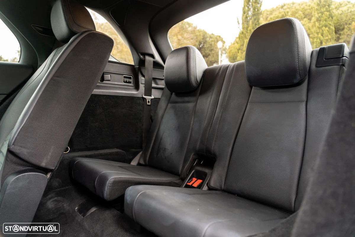 Mercedes-Benz GLE 300 d 4Matic - 29