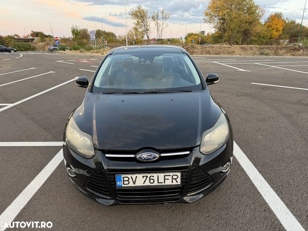 Ford Focus 2012 photo 2