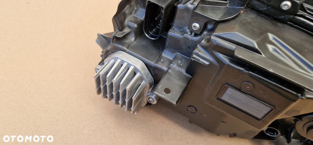 VOLVO S90 V90 LAMPA PRAWA FULL LED HIGH BEAM PRZOD - 9