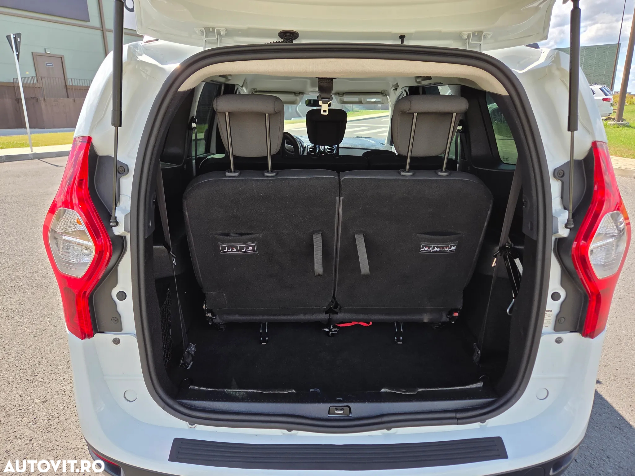 Dacia Lodgy - 21