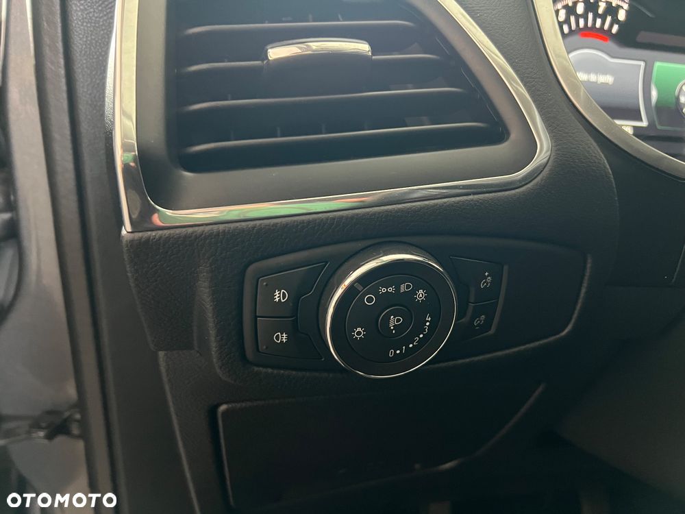 Ford S-Max - 36