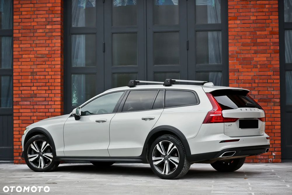 Volvo V60 Cross Country D4 AWD Geartronic Pro - 12