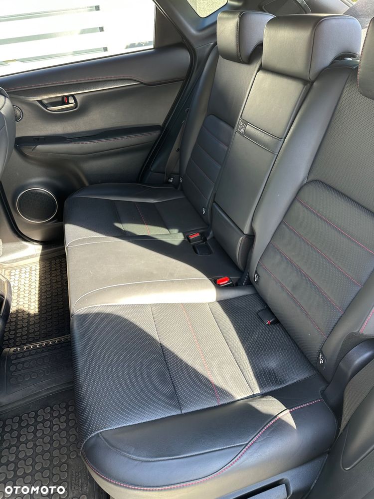 Lexus NX 300h F Sport Edition AWD - 12