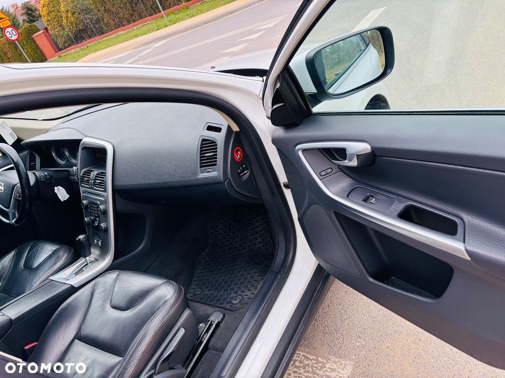 Volvo XC 60 D3 Momentum - 5