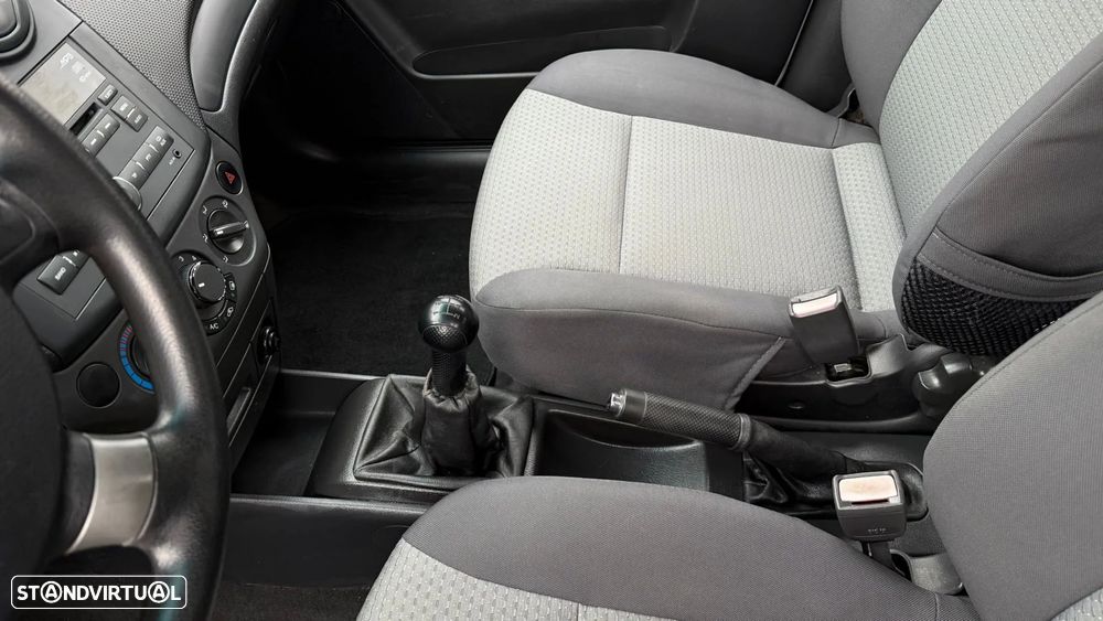 Chevrolet Aveo 1.2 LS - 10