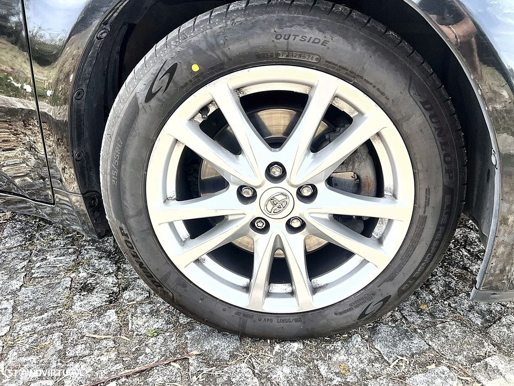 Toyota Avensis SW 2.2 D-4D - 17