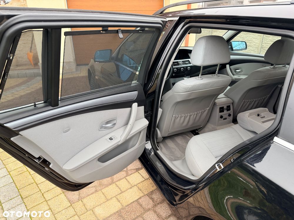 BMW Seria 5 - 32