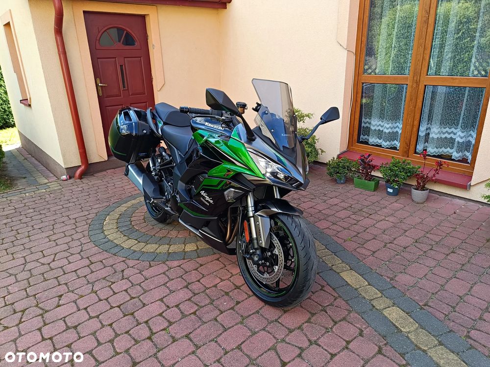Kawasaki Ninja 1000 SX - 13