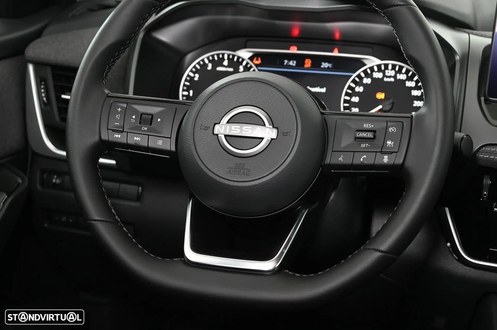Nissan Qashqai 1.3 DIG-T Engage - 14