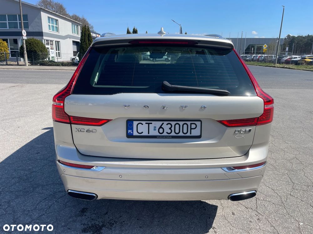 Volvo XC 60 D5 SCR AWD Momentum - 6