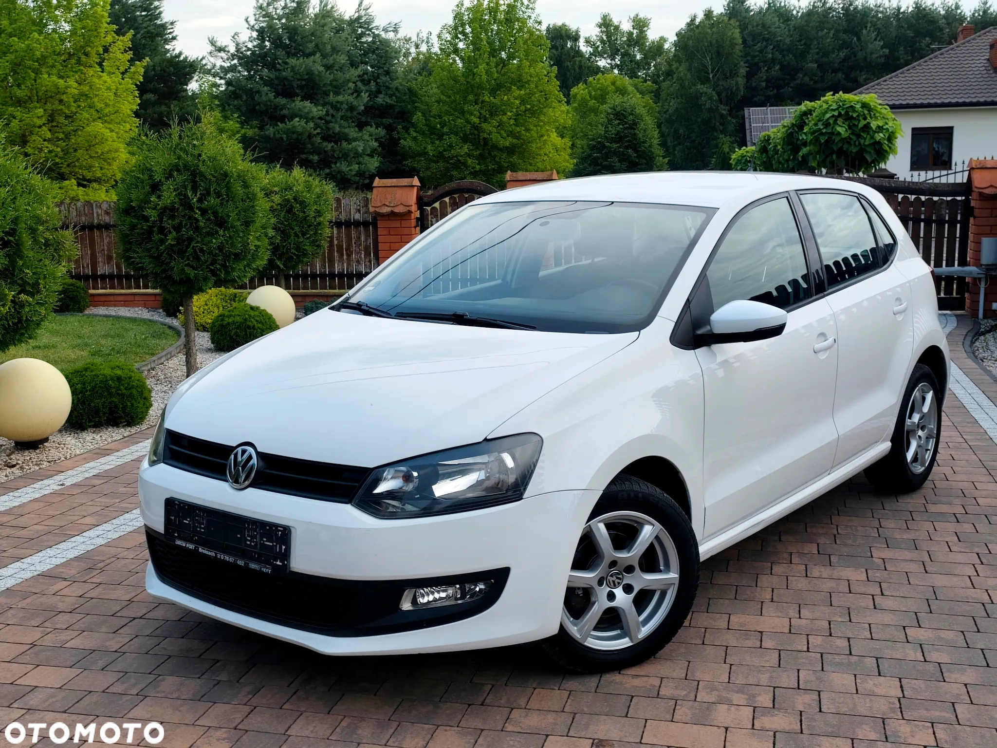 Volkswagen Polo - 2