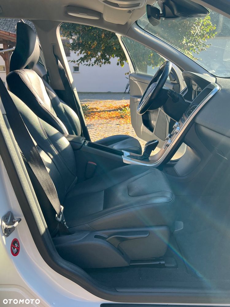 Volvo XC 60 D4 Drive-E Summum - 11