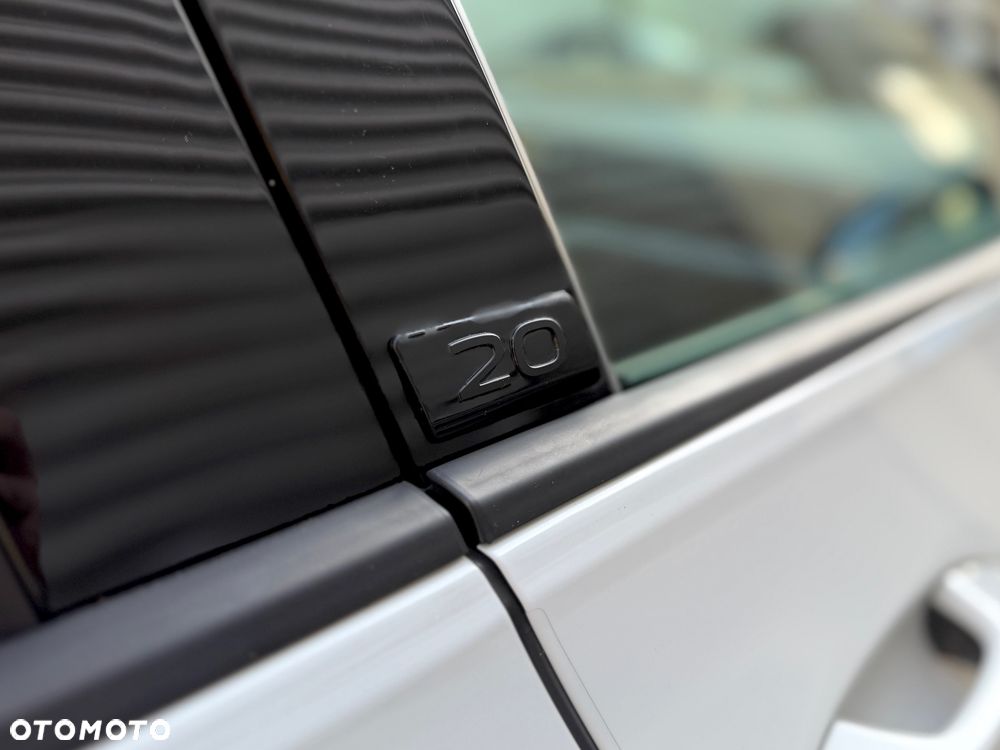 Volkswagen Golf 2.0 TSI 4Motion R DSG - 37