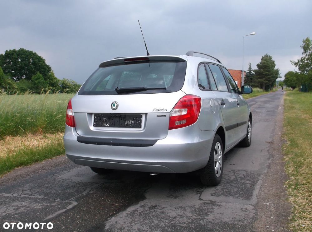 Skoda Fabia 1.2 TSI STYLE EDITION - 5