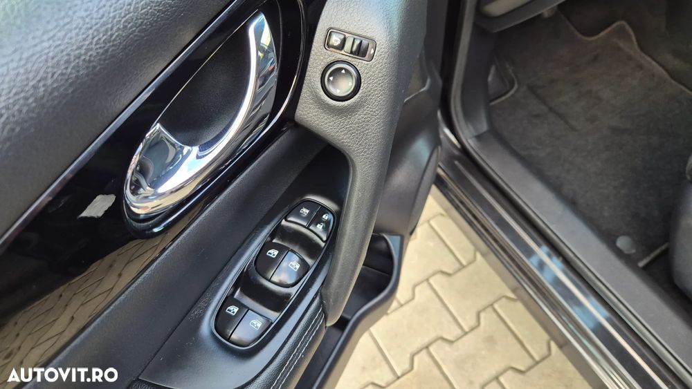 Nissan Qashqai 1.5 DCI N-CONNECTA - 11