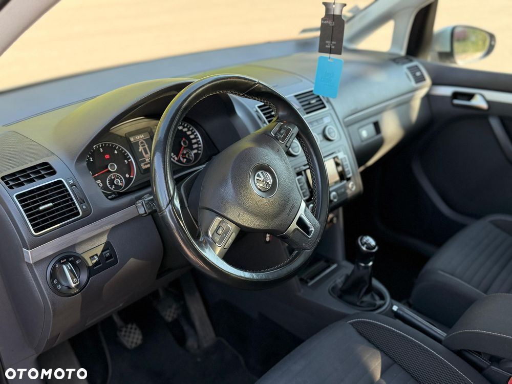 Volkswagen Touran - 7