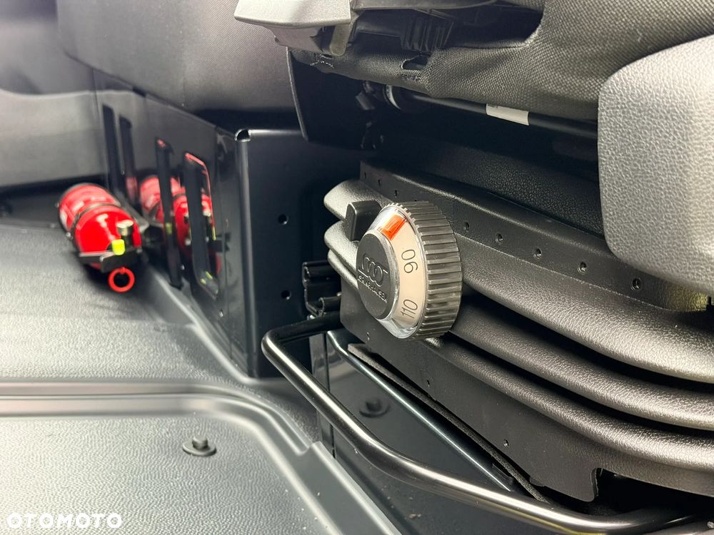 Mercedes-Benz Sprinter - 27