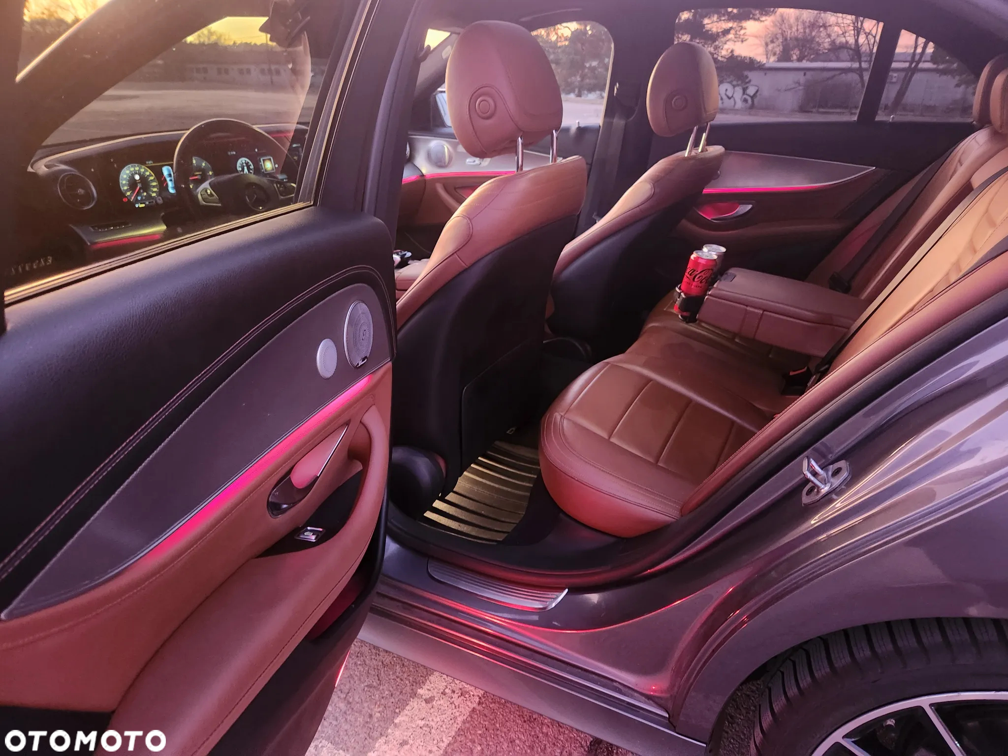 Mercedes-Benz Klasa E 220 d 9G-TRONIC AMG Line - 24