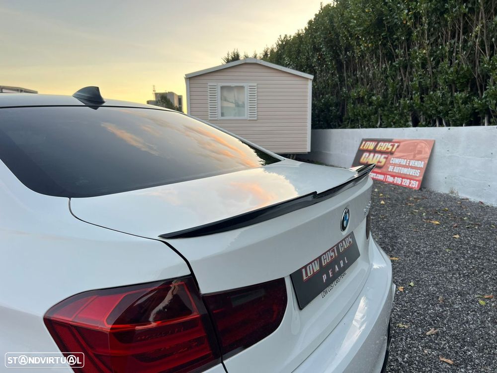 BMW 328 i Auto Line Sport - 31