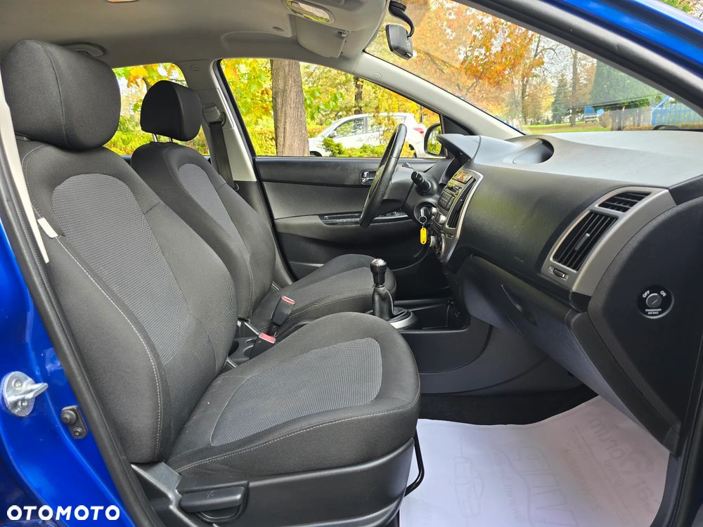 Hyundai i20 - 21