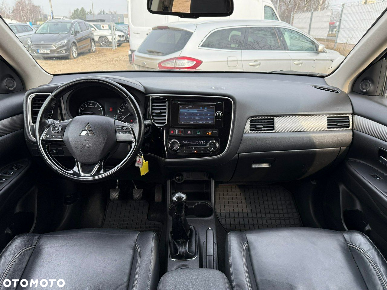 Mitsubishi Outlander - 7