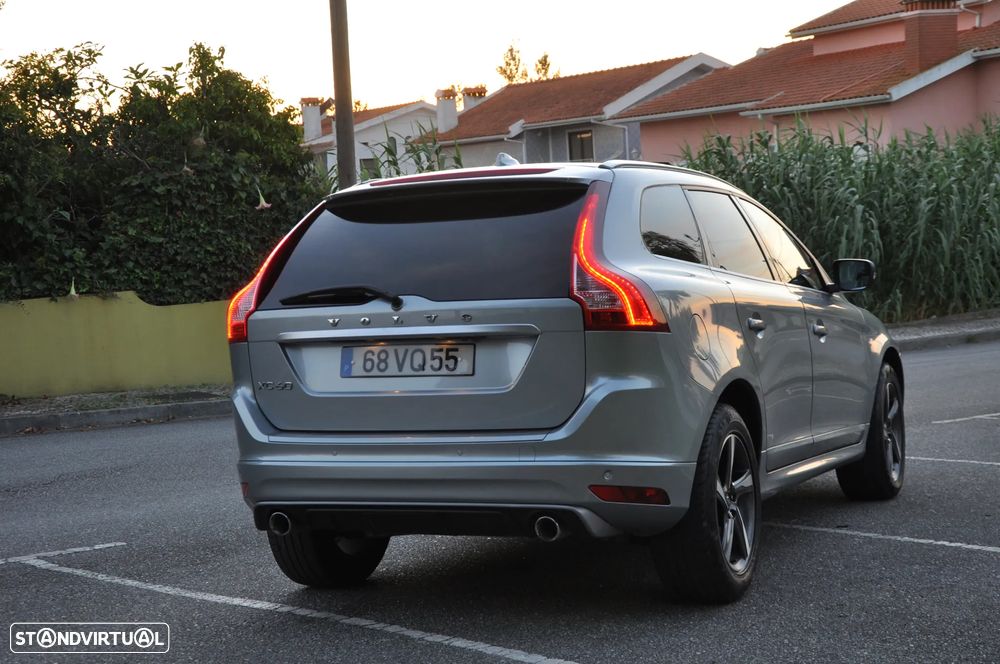 Volvo XC 60 2.0 D4 R-Design Summum Geartronic - 14