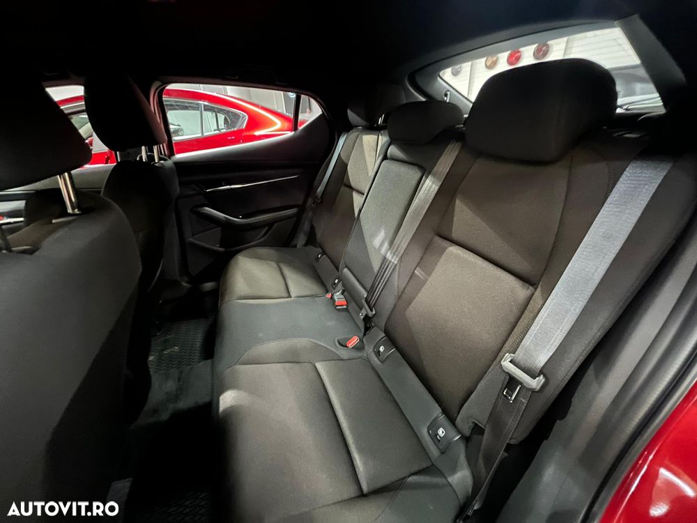 Mazda 3 e-Skyactiv G140 AT MHEV Center-Line - 16