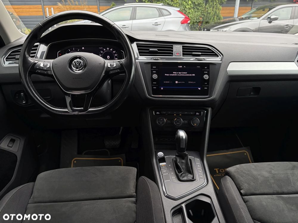 Volkswagen Tiguan - 36