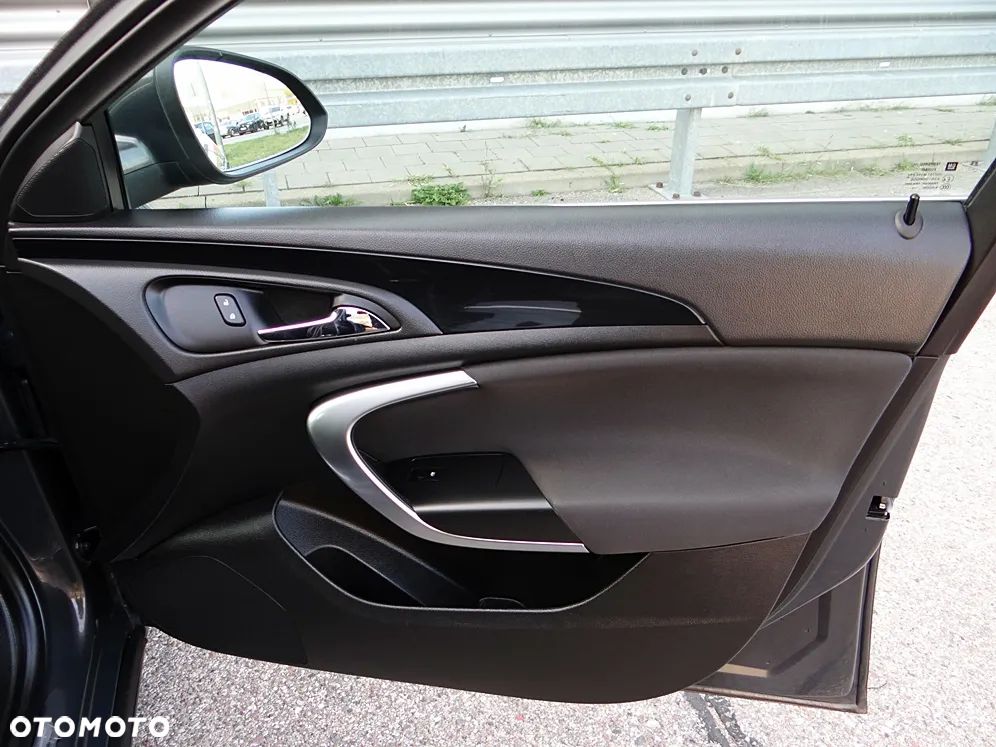 Opel Insignia 2.0 CDTI Automatik - 27
