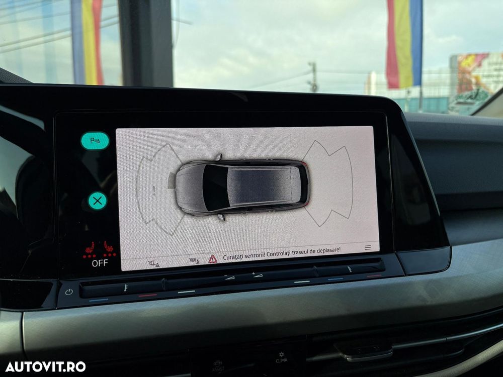 Volkswagen Golf - 10