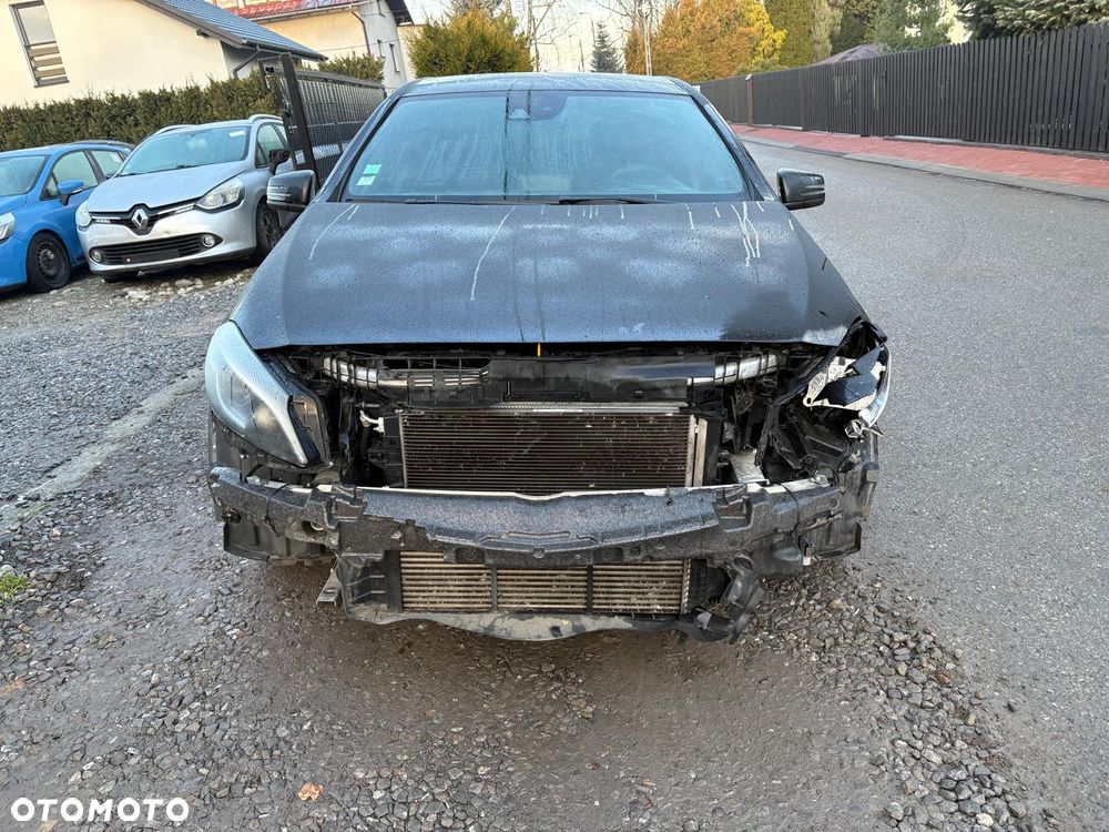 Mercedes-Benz Klasa A 180 d 7G-DCT AMG Line - 4