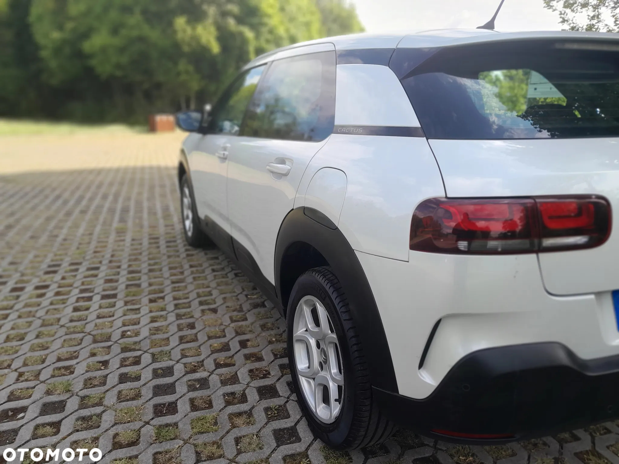 Citroën C4 Cactus 1.2 PureTech Feel Edition S&S - 4