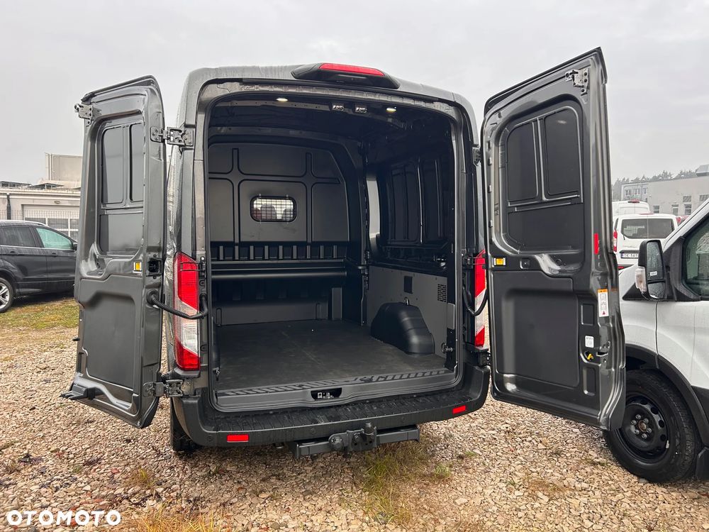 Ford Transit - 8