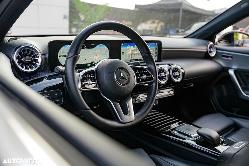 Mercedes-Benz A 250 e Sedan 8G-DCT Edition 2021 - 21