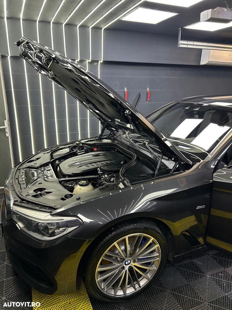BMW Seria 5 530d AT - 15