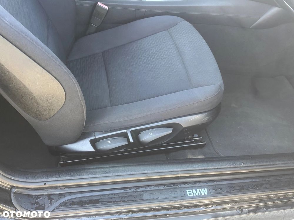 BMW Seria 1 - 18